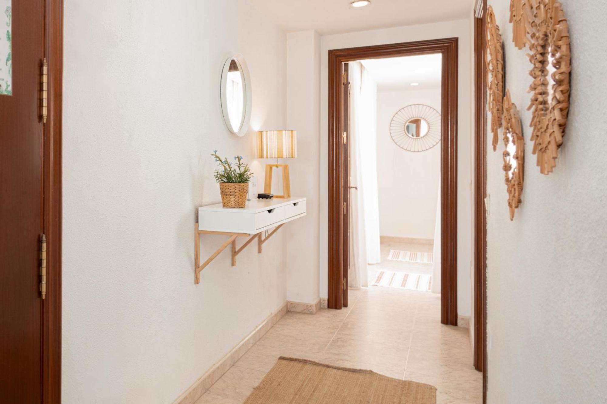 شقة C103 - Sunny Terrace, Old Town Views مالقة المظهر الخارجي الصورة