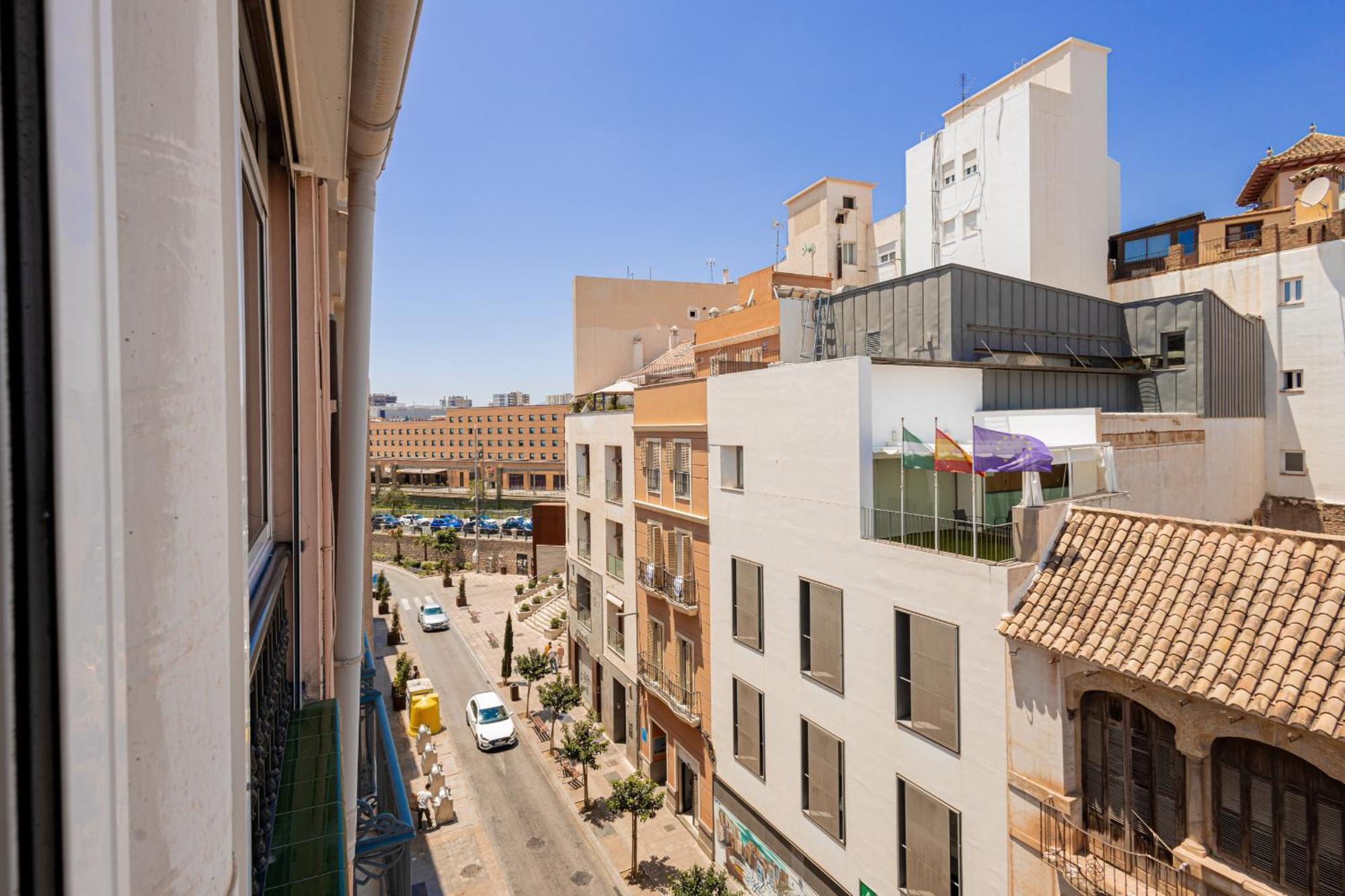 شقة C103 - Sunny Terrace, Old Town Views مالقة المظهر الخارجي الصورة