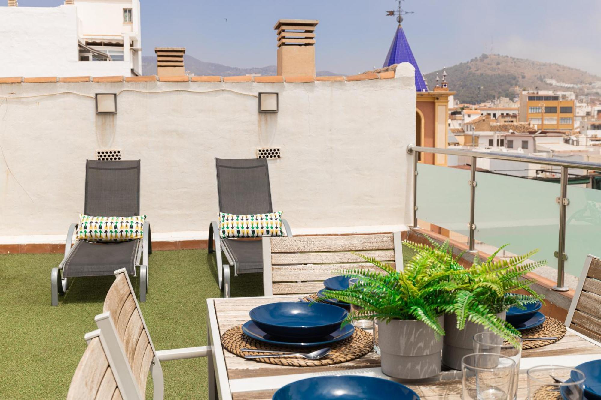 شقة C103 - Sunny Terrace, Old Town Views مالقة المظهر الخارجي الصورة