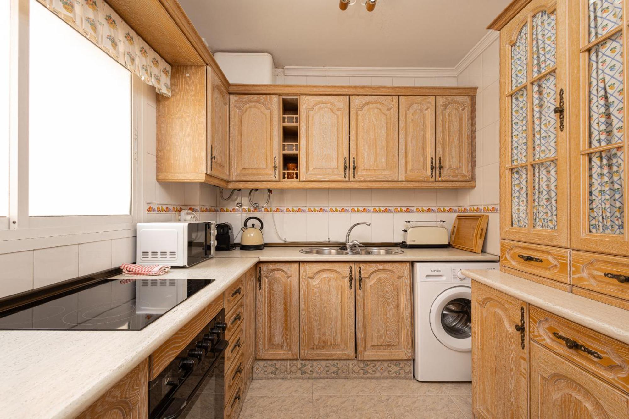 شقة C103 - Sunny Terrace, Old Town Views مالقة المظهر الخارجي الصورة